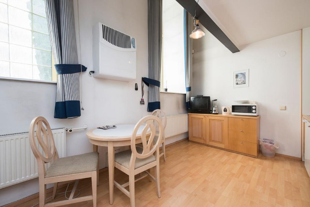 Cozy Loft Near Old Town Daire Tallinn Dış mekan fotoğraf